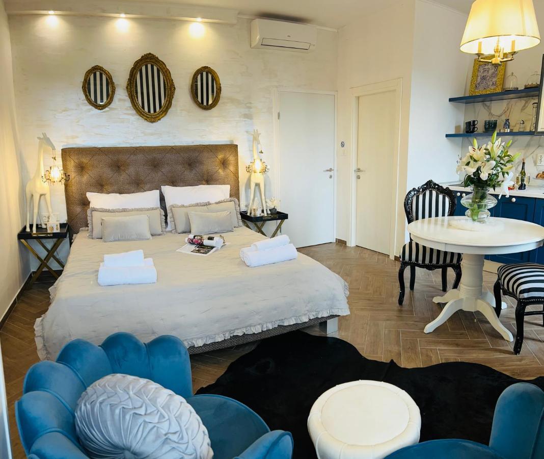 La Dolce Vita Luxury Apartments With Best Free Private Parking In City Center พูลา ภายนอก รูปภาพ