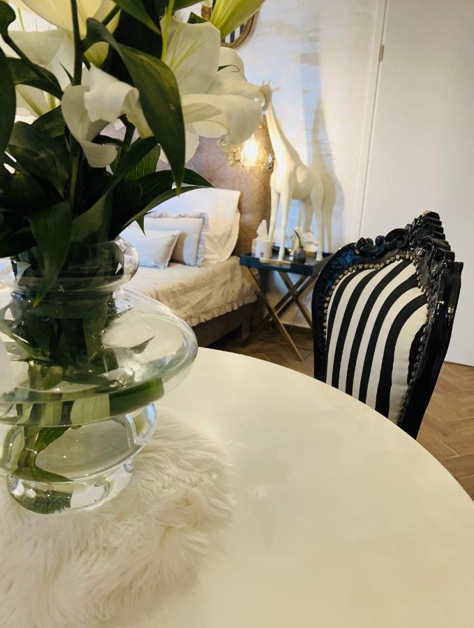 La Dolce Vita Luxury Apartments With Best Free Private Parking In City Center พูลา ภายนอก รูปภาพ